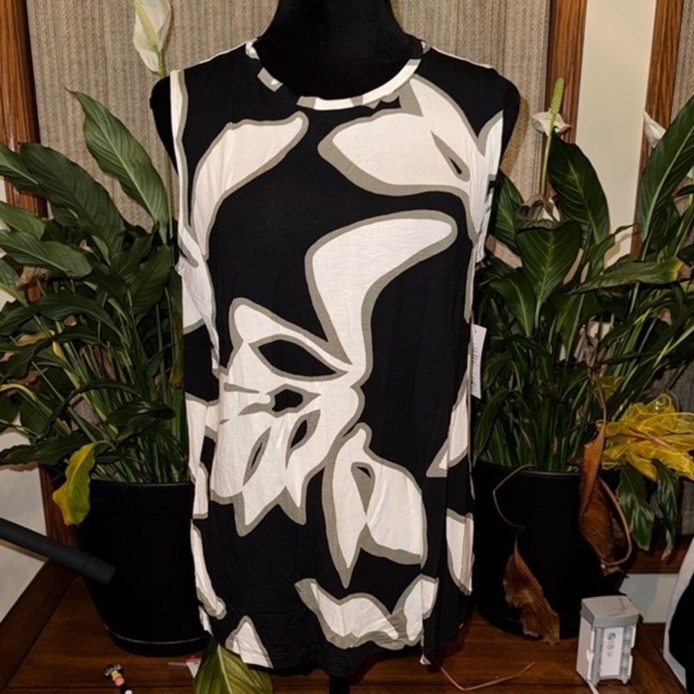 Nine West Black and White Tank Top